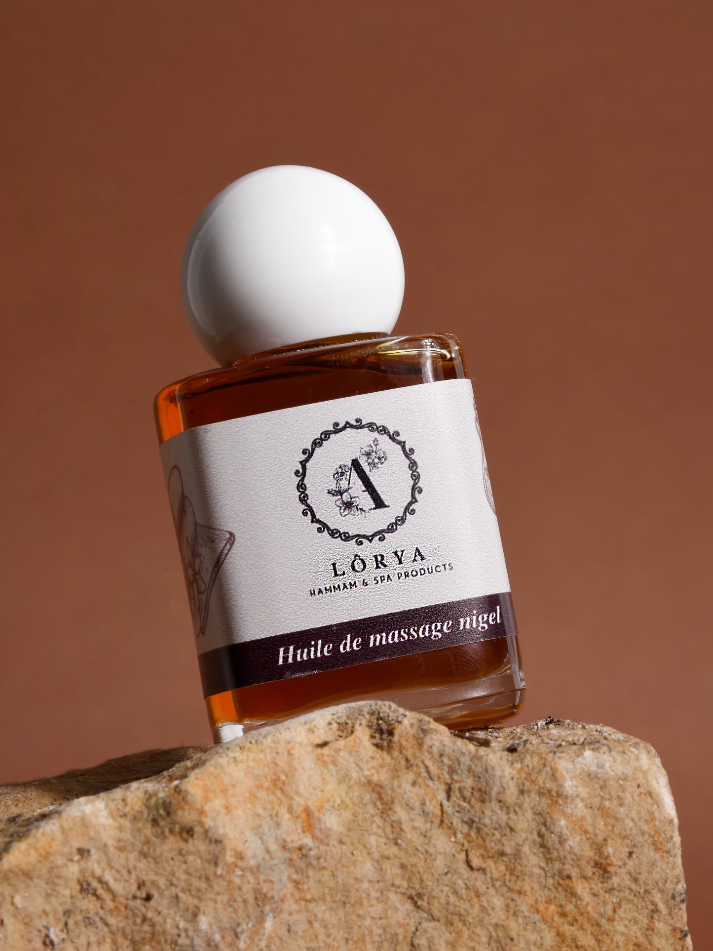 Détente et bien-être avec notre Huile de Massage au Nigelle ! ✨